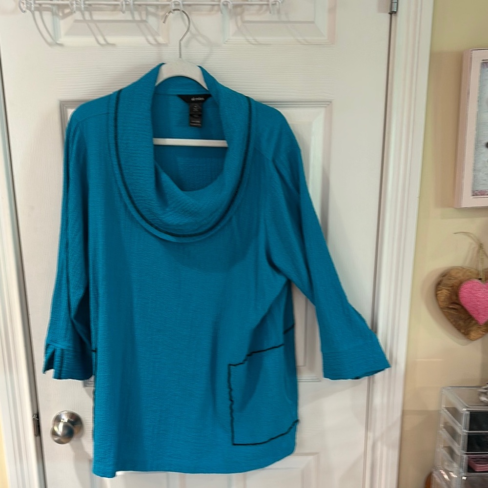 Ali Miles Spring Blue Cowl Neck Top with Black Trim